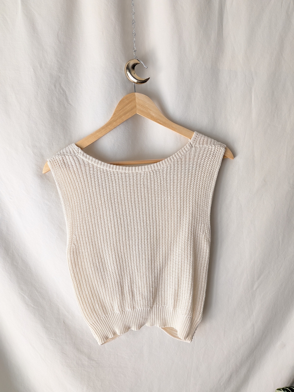 Knitted Sleeveless Tank Top in Cream